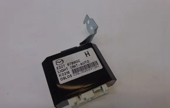 Mazda CX-7 Light module LCM 67890B