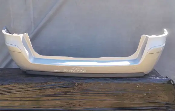 Opel Zafira B Front bumper 42C15