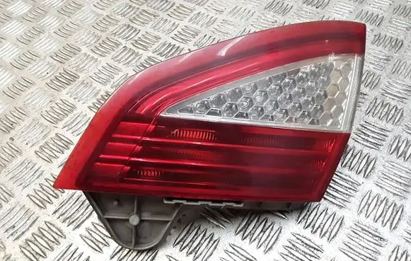 Ford Mondeo MK IV Tailgate rear/tail lights 7s7113a602a