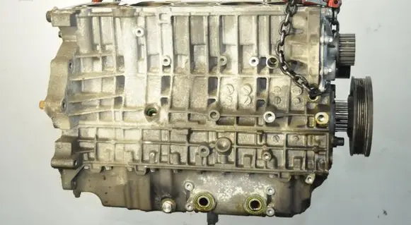 Volvo V70 Engine block B5254T4