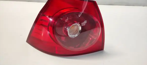 Volkswagen Golf V Rear/tail lights 1K6945095G