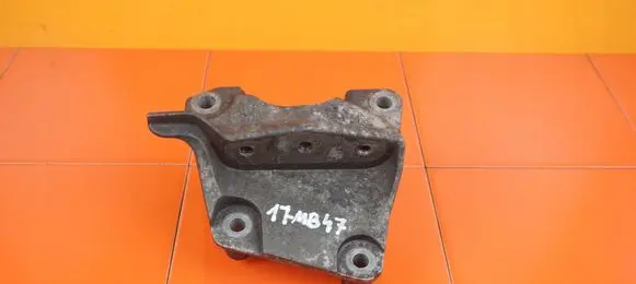 Opel Insignia B Engine mounting bracket 13480302 B20DTH