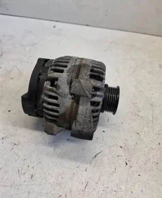Opel Zafira A Generator/alternator 13147093