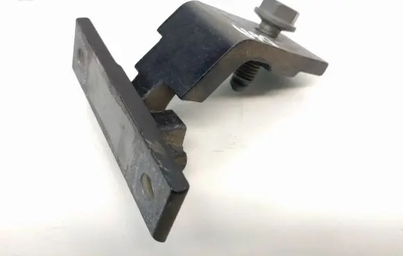 BMW X5 E70 Rear door lower hinge 7160826 A046574