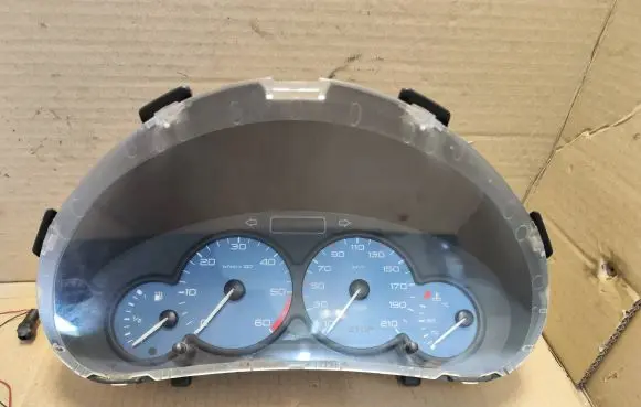 Speedometer (instrument cluster)
