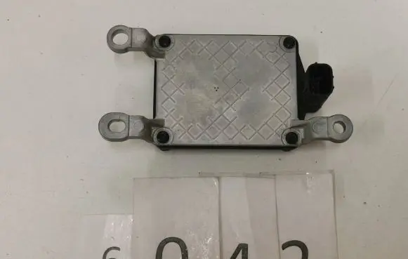 Nissan Leaf II (ZE1) Distronic sensor radar 284385SA2C 4057146068 4135ARS4B