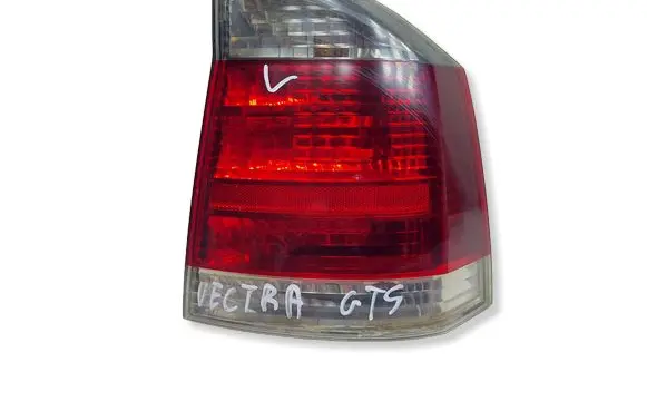 Opel Vectra C Rear/tail lights 151685KASACJA 151685