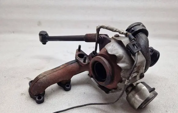 Volkswagen Golf V Turbo 03G253014M 50122934 BV39A0072