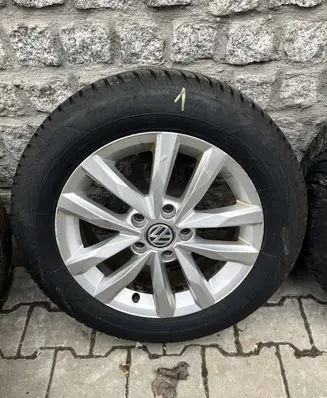 Volkswagen Touran III R16 alloy rim 5TA601025