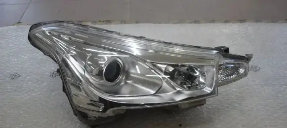 Citroen C4 Aircross Headlight/headlamp