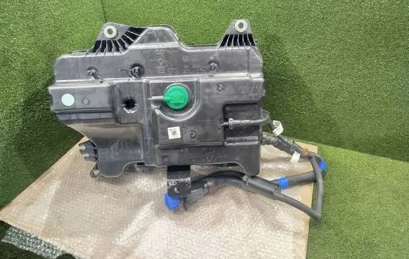 Renault Trafic III (X82) AdBlue liquid reservoir 172A29767R 4113313AB 24272BM0958