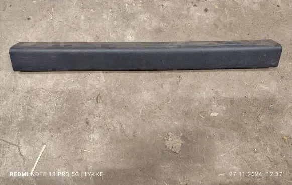 Mercedes-Benz C AMG W204 Front sill trim cover A2046860136