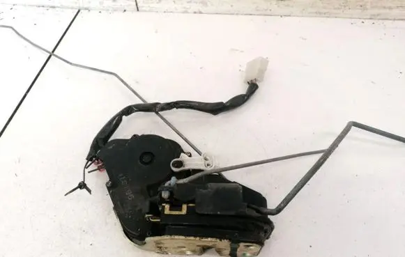 Mazda 626 Front door lock