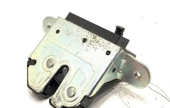Opel Astra K Tailgate exterior lock 39021416