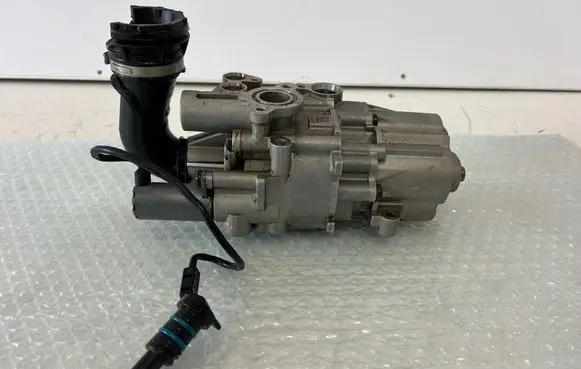 Porsche 718 Cayman 982 982c Oil pump 0PB115103F