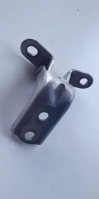 Hyundai Santa Fe Rear door lower hinge