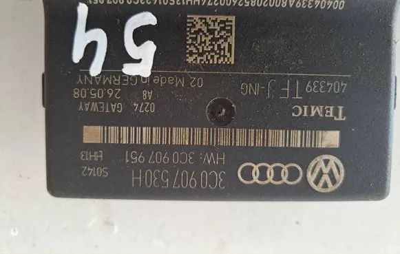 Volkswagen PASSAT B6 Gateway control module 3C0907530H 404339 3C0907951