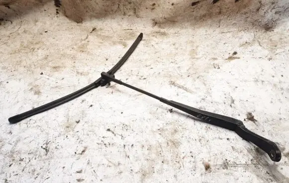 Ford Galaxy Front wiper blade arm