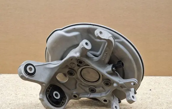Volvo V60 Stub axle HRUA31681579
