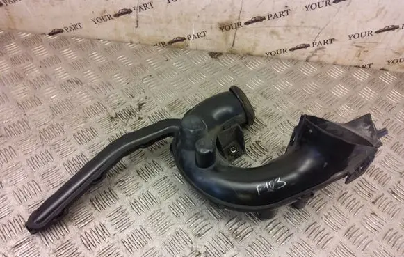 Nissan Juke I F15 Intake resonator 70390726