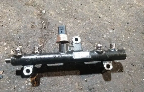 Fuel main line pipe