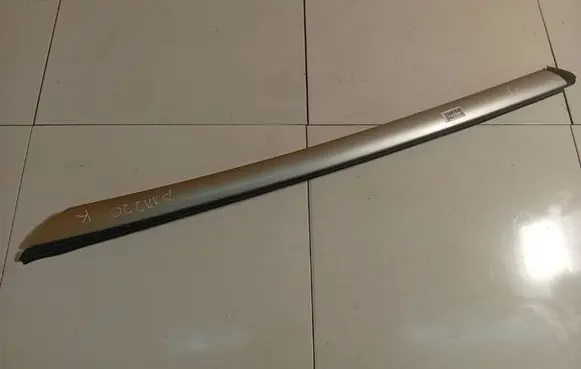 Citroen C4 Grand Picasso Windshield trim 9654505577
