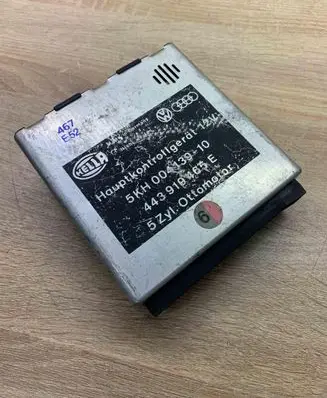 Audi 100 200 5000 C3 Other control units/modules 5KH00413910 443919465E