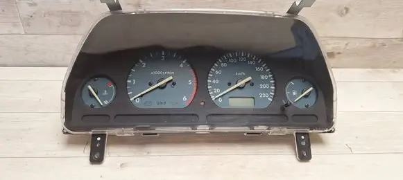 Land Rover Freelander Speedometer (instrument cluster) YWY100460 8RC433MHZ 52010468C