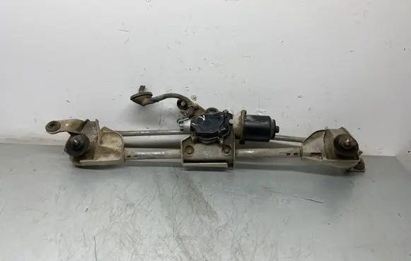 Nissan Pathfinder R51 Front wiper linkage and motor
