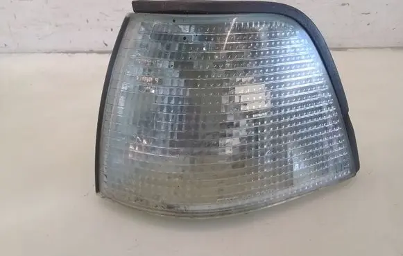 BMW 3 E36 Front indicator light 183272B