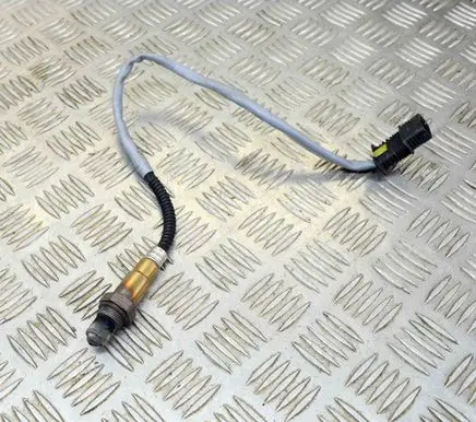 BMW 4 F32 F33 Lambda probe sensor 7589122 0258010418