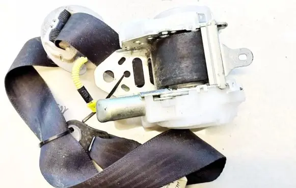 Lexus IS 220D-250-350 Front seatbelt 7m7750p 7m7750-p