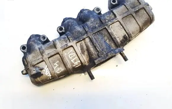 Volkswagen Golf III Intake manifold 028129713e wwo