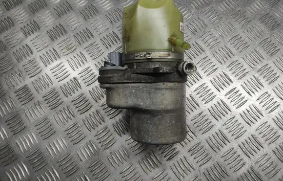 Volvo V50 Power steering pump 4N513K514DS