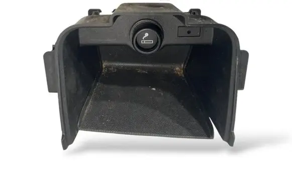 Opel Astra J Cigarette lighter front 13262614 13262613 13286434