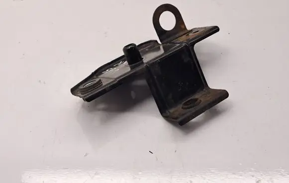 Toyota Verso Radiator mount bracket 165050R010