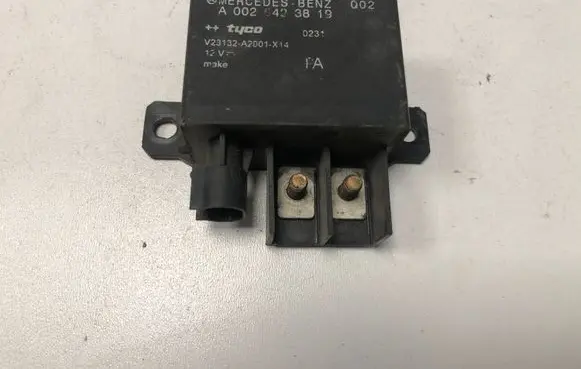 Mercedes-Benz E W211 Other relay A0025423819