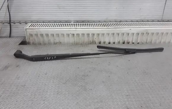 KIA Rio Front wiper blade arm