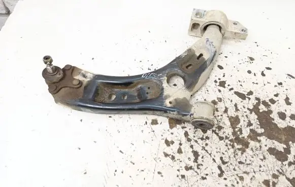 Front lower control arm/wishbone