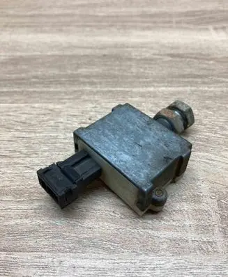 Nissan Almera Other control units/modules 83251AA0