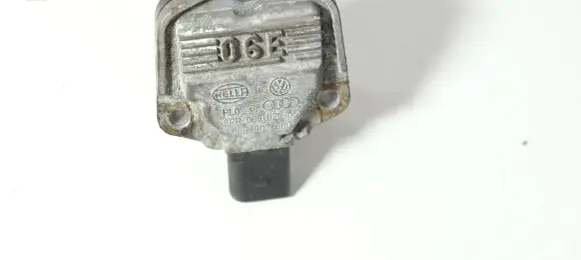 Audi A4 S4 B7 8E 8H Oil level sensor 06E907680