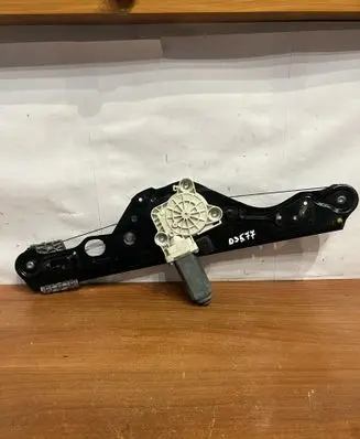 Mercedes-Benz E W211 Rear door window regulator with motor A2118202342 D3577
