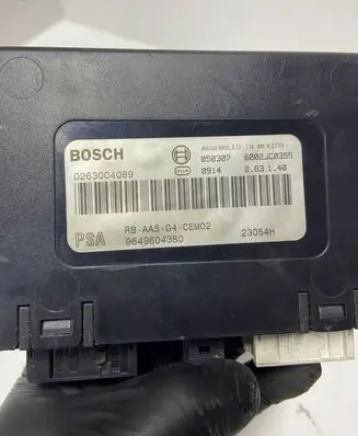 Peugeot 607 Engine control unit/module 9649604380 0263004089 6002J00355
