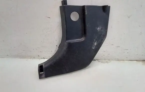 Hyundai i30 Foot area side trim 858232L000