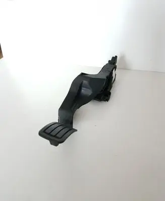 Peugeot 208 Accelerator throttle pedal 9837891980