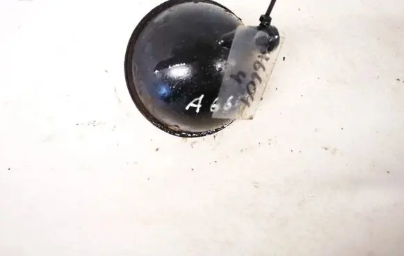 Volkswagen PASSAT B5 Vacuum air tank 054129808