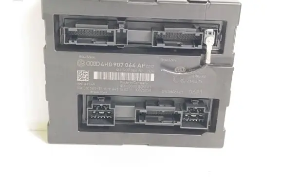 Audi A6 S6 C7 4G Comfort/convenience module 4H0907064 5DK010565 4H0907064AP
