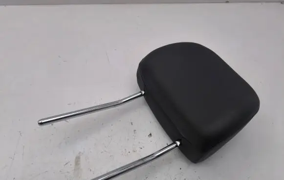 Audi A5 Front seat headrest 
