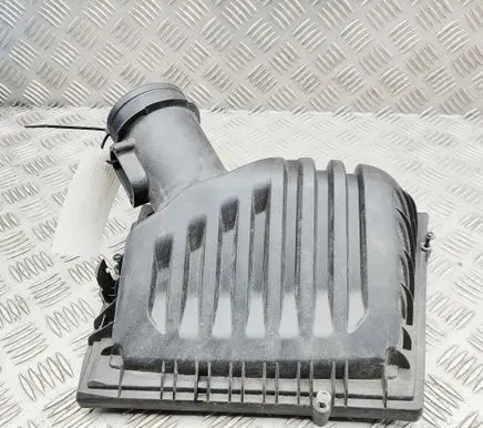 BMW X1 F48 F49 Air filter box cover 7609482