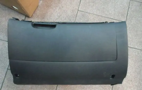 Skoda Octavia Mk2 (1Z) Glove box